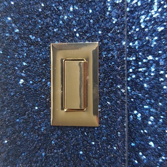 Estee Lauder glittery dark blue envelope clutch - Picture 4 of 6